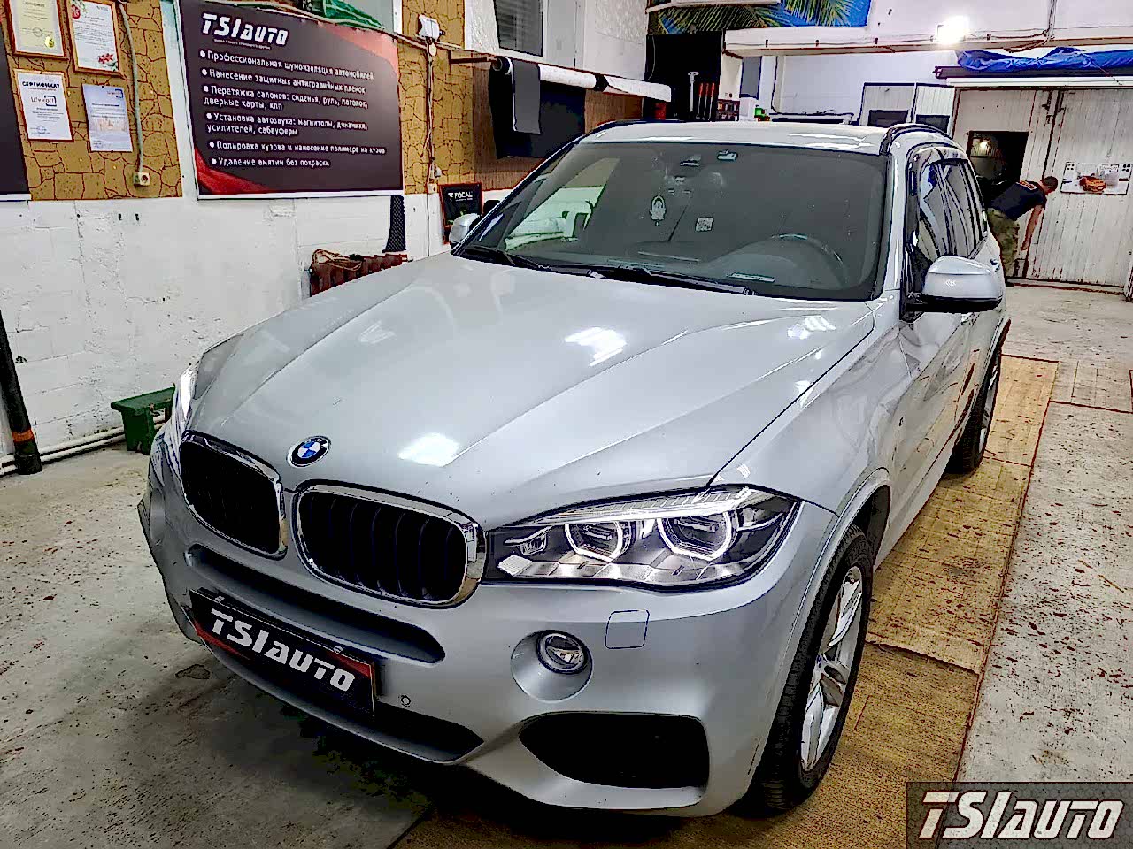 Правильная шумоизоляция BMW X5 (F15) в Астане Правильная шумоизоляция BMW X5 (F15) в Астане