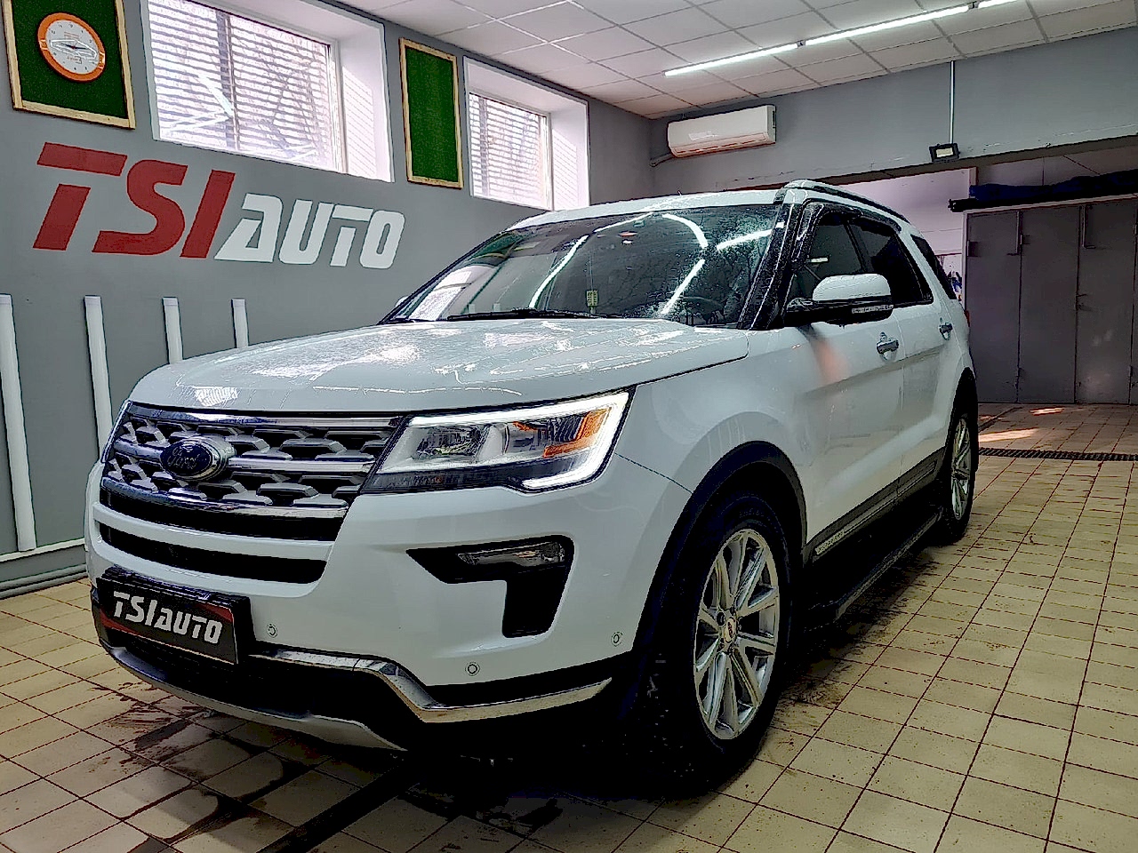Полная шумоизоляция Ford Explorer в Астане Полная шумоизоляция Ford Explorer в Астане