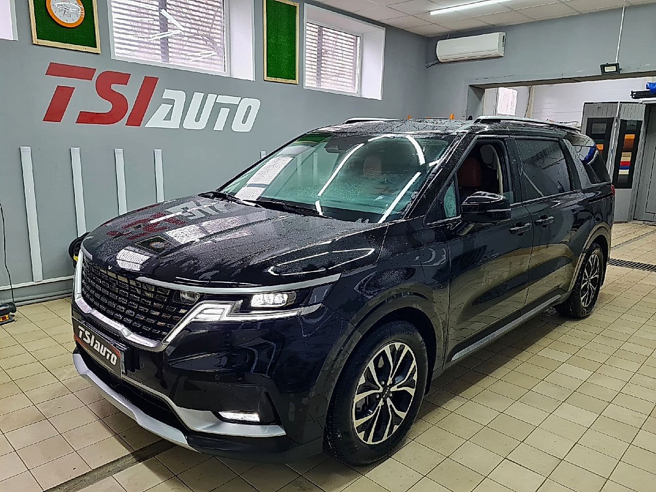 Шумоизоляция Kia Carnival в Астане Шумоизоляция Kia Carnival в Астане