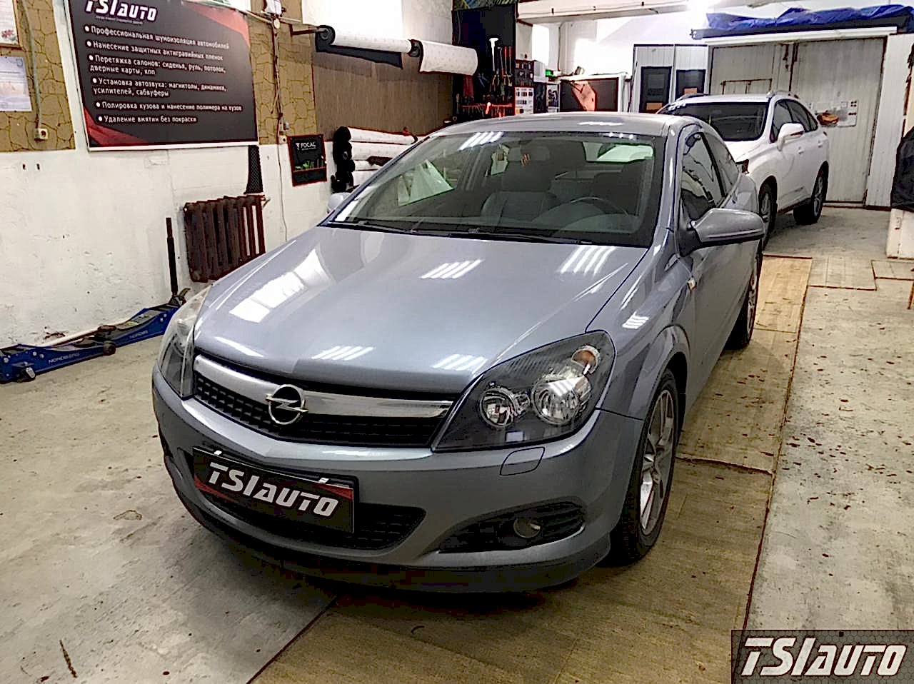 Правильная шумоизоляция Opel Astra H в Астане Правильная шумоизоляция Opel Astra H в Астане