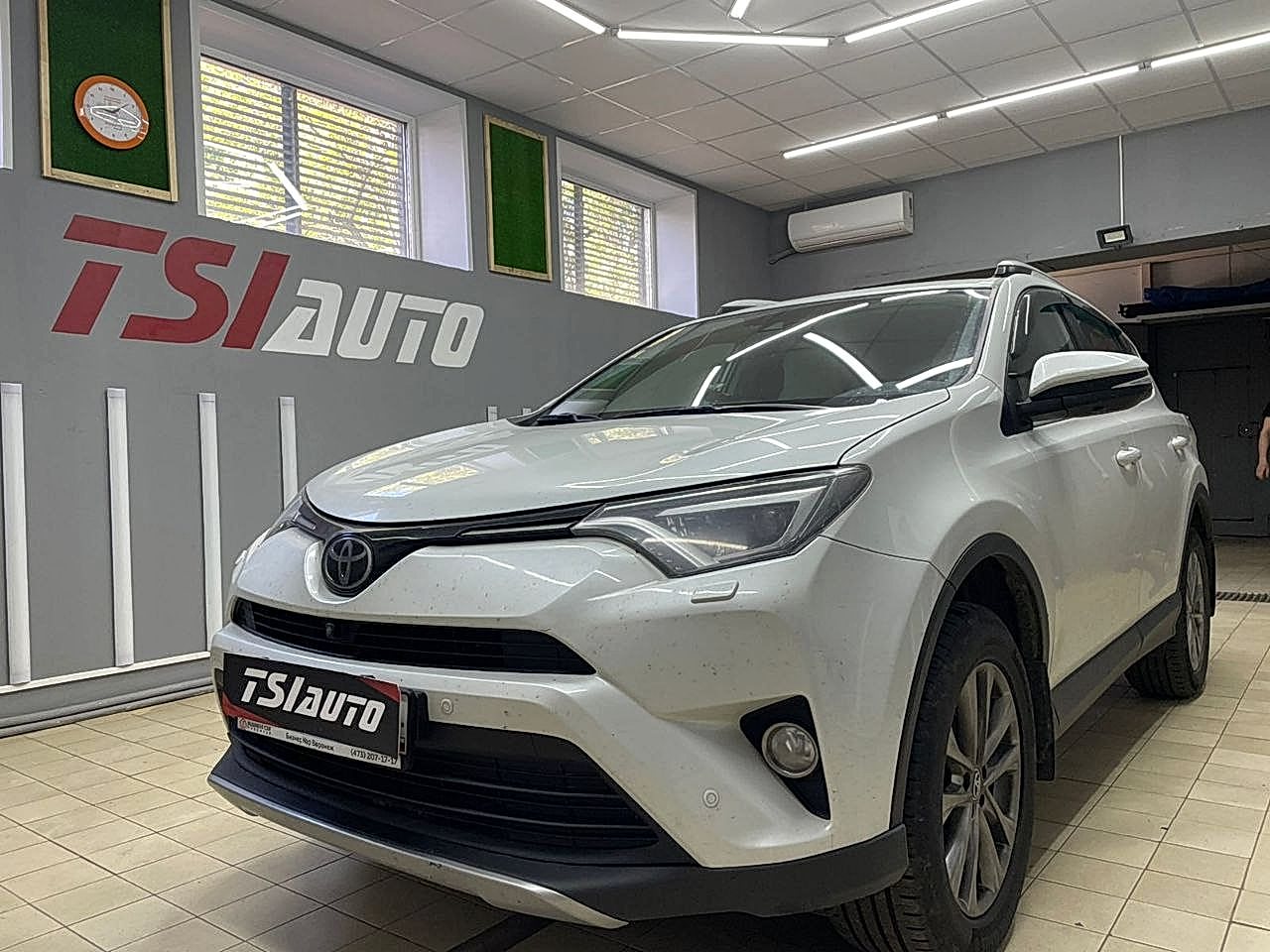 Шумоизоляция Toyota RAV4 в Астане Шумоизоляция Toyota RAV4 в Астане