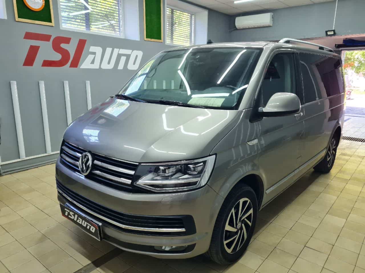 Шумоизоляция Volkswagen Caravelle в Астане Шумоизоляция Volkswagen Caravelle в Астане