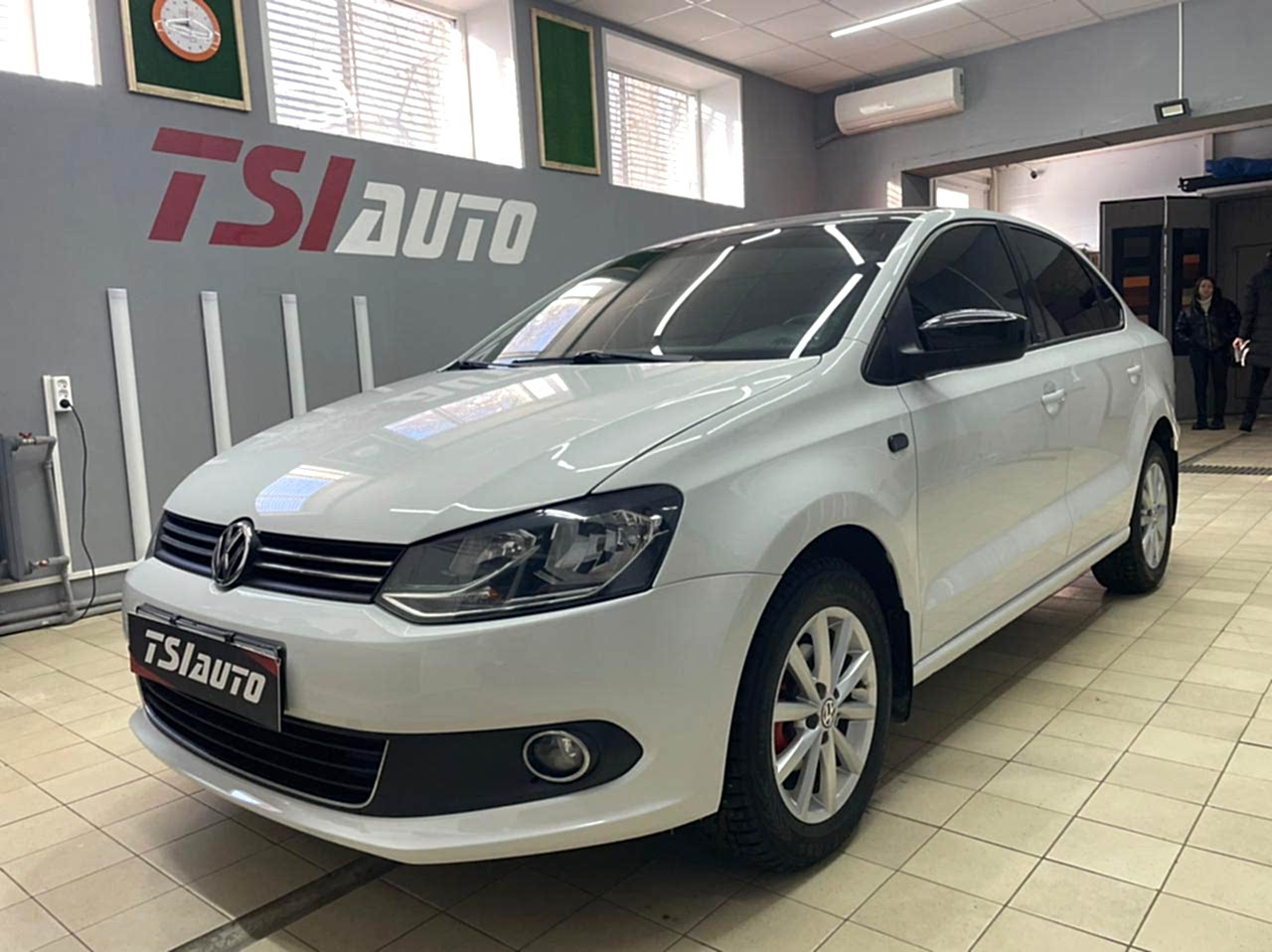 Шумоизоляция Volkswagen Polo 5 в Астане Шумоизоляция Volkswagen Polo 5 в Астане